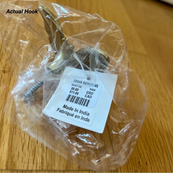 NWT: URBAN OUTFITTERS BUTTERFLY WALL HOOK IN GOLD (O/S) - Picture 5 of 5